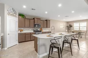 30916 W Verde Ln, Buckeye, AZ 85396 - Photo 2