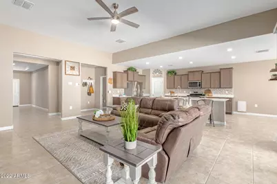 30916 W Verde Lane, Buckeye, AZ 85396 - Photo 10