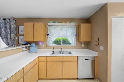2029 W 18th Avenue, Apache Junction, AZ 85120 - Photo 6
