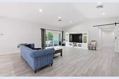 5815 E Campo Bello Drive, Scottsdale, AZ 85254 - Photo 10