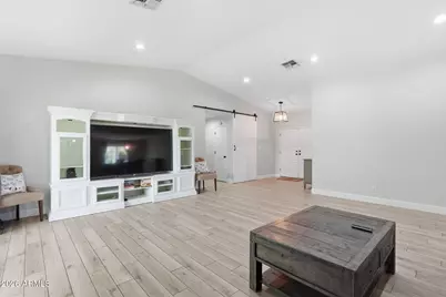 5815 E Campo Bello Drive, Scottsdale, AZ 85254 - Photo 12