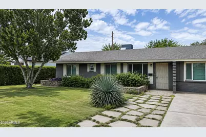 4326 E Glenrosa Avenue, Phoenix, AZ 85018 - Photo 2