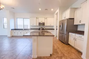 10510 E Palladium Dr, Mesa, AZ 85212 - Photo 2
