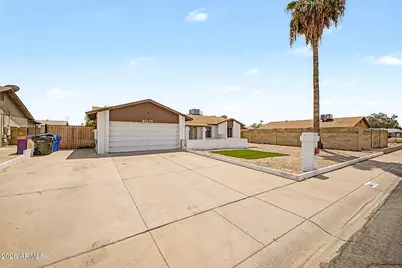 4035 W Surrey Avenue, Phoenix, AZ 85029 - Photo 2
