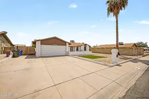 4035 W Surrey Ave, Phoenix, AZ 85029 - Photo 2