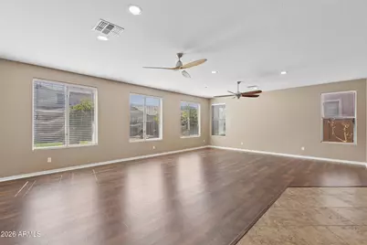15655 W Montecito Avenue, Goodyear, AZ 85395 - Photo 10