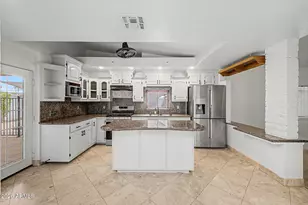 1707 W Wayland Dr, Phoenix, AZ 85041 - Photo 14
