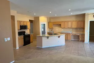 6821 W Saddlehorn Rd, Peoria, AZ 85383 - Photo 6