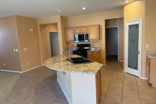 6821 W Saddlehorn Rd, Peoria, AZ 85383 - Photo 4