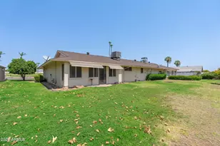10715 W Clair Dr, Sun City, AZ 85351 - Photo 36