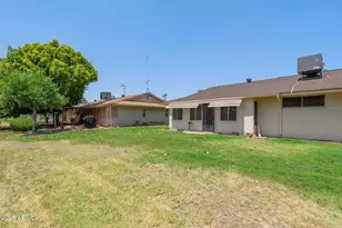 10715 W Clair Dr, Sun City, AZ 85351 - Photo 38