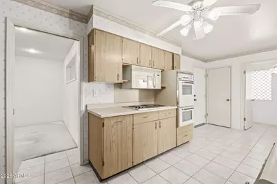 10715 W Clair Drive, Sun City, AZ 85351 - Photo 16
