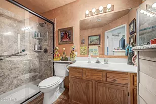 1017 E Maryland Ave, Phoenix, AZ 85014 - Photo 8