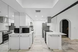 7557 N Dreamy Draw Dr, Phoenix, AZ 85020 - Photo 6