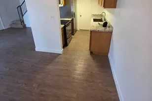 5233 N 42nd Dr, Phoenix, AZ 85019 - Photo 4