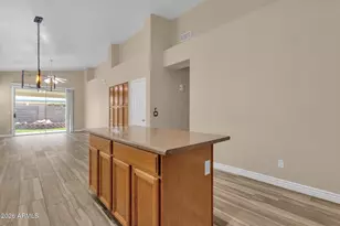 3261 W Ross Dr, Chandler, AZ 85226 - Photo 12