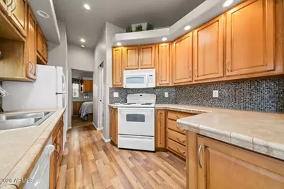 17200 W Bell Road #1519, Surprise, AZ 85374 - Photo 10