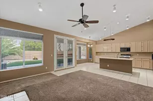 22407 N 71st Ln, Glendale, AZ 85310 - Photo 6
