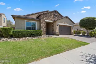 9748 E Theia Dr, Mesa, AZ 85212 - Photo 4