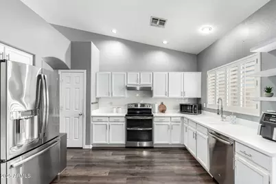 5257 W Belmont Avenue, Glendale, AZ 85301 - Photo 8