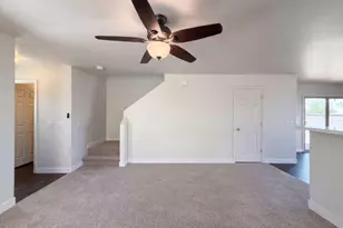 11036 W College Dr, Phoenix, AZ 85037 - Photo 10