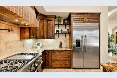 29088 N Chalfen Boulevard, Peoria, AZ 85383 - Photo 8