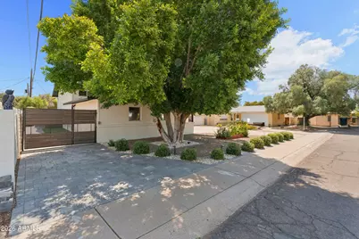 6107 N 87th Place, Scottsdale, AZ 85250 - Photo 2