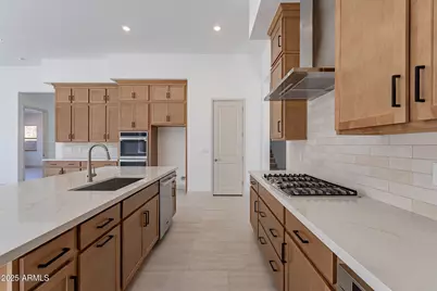 21430 W Meadowbrook Avenue, Buckeye, AZ 85396 - Photo 6