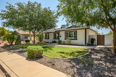 3431 W Country Gables Drive, Phoenix, AZ 85053 - Photo 4