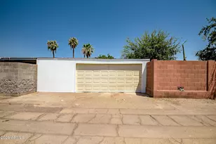 3431 W Country Gables Dr, Phoenix, AZ 85053 - Photo 24