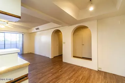 7557 N Dreamy Draw Drive #101, Phoenix, AZ 85020 - Photo 6