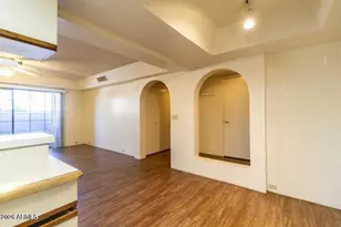 7557 N Dreamy Draw Dr, Phoenix, AZ 85020 - Photo 6