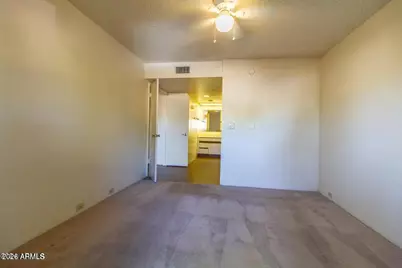 7557 N Dreamy Draw Drive #101, Phoenix, AZ 85020 - Photo 12