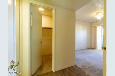 7557 N Dreamy Draw Drive #101, Phoenix, AZ 85020 - Photo 8