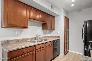 5995 N 78th St, Scottsdale, AZ 85250 - Photo 12