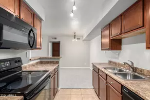 5995 N 78th St, Scottsdale, AZ 85250 - Photo 14