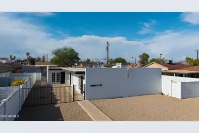 2134 W Heatherbrae Drive, Phoenix, AZ 85015 - Photo 1