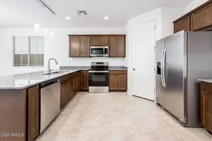 12251 W Caraveo Pl, Peoria, AZ 85383 - Photo 10