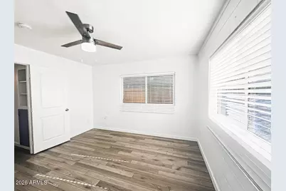 1911 E Amelia Avenue #07, Phoenix, AZ 85016 - Photo 10