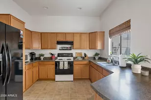8008 W Zoe Ella Way, Peoria, AZ 85382 - Photo 4
