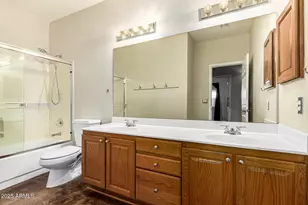 4704 E Hearn Rd, Phoenix, AZ 85032 - Photo 32