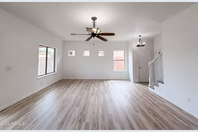 5641 S 10th Drive, Phoenix, AZ 85041 - Photo 8