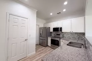 5641 S 10th Dr, Phoenix, AZ 85041 - Photo 10