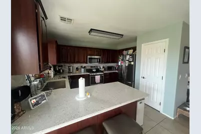 11206 W Chase Drive, Avondale, AZ 85323 - Photo 4