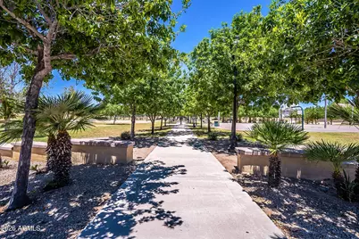 8602 W Helen Lane, Glendale, AZ 85305 - Photo 40