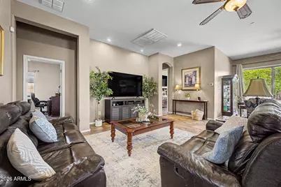 8602 W Helen Lane, Glendale, AZ 85305 - Photo 6