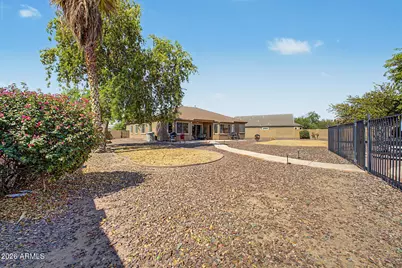 8602 W Helen Lane, Glendale, AZ 85305 - Photo 38