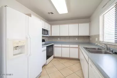 13628 W Fargo Drive, Surprise, AZ 85374 - Photo 6