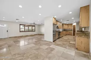 6332 E Earll Dr, Scottsdale, AZ 85251 - Photo 10