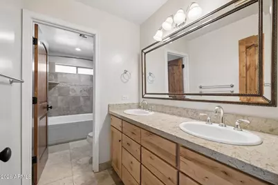 6332 E Earll Drive, Scottsdale, AZ 85251 - Photo 28